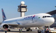 Latam suspende ruta Lima-Orlando por cobro de tarifa de conexión internacional en el Jorge Chávez