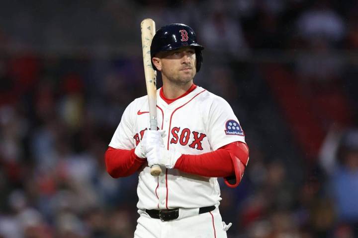Alex Bregman to opt out of Red Sox deal, retest free agency: Reports