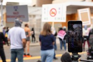 Feds grant ICE building access to conservative media, influencers, ignore local Portland press