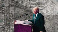 Los latinos son la población más afectada en Estados Unidos por las políticas fiscales de Donald Trump; su apoyo al Gobierno estaría en 31 %
