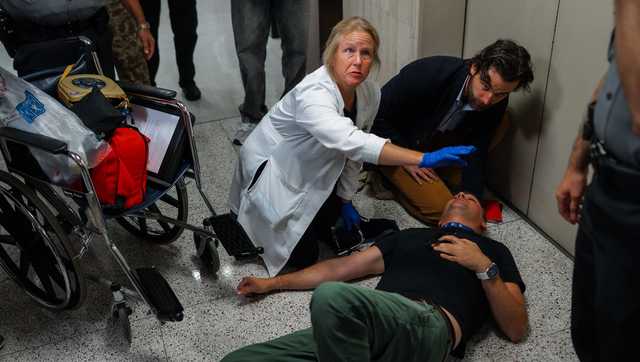 Federal agents grab and shove journalists outside NYC immigration court, sending one to hospital