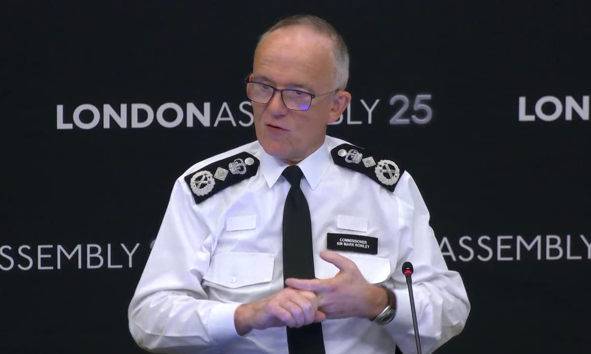 Met Police chief Sir Mark Rowley at war with his own federation boss over Freemason ties