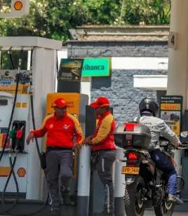 A partir del 24 de octubre, gasolina y diésel suben 100 pesos por galón
