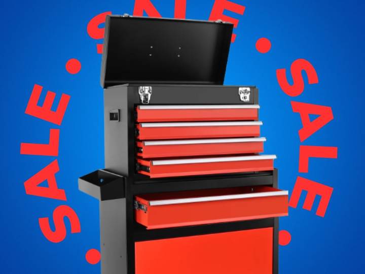 Walmart is having a huge Flash Sale on the best-selling $700 tool cabinet