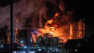 Explosión sacude una de las refinerías más grandes de EE.UU.