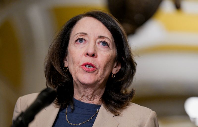 Senator urges probe into US airport video blaming Democrats for government shutdown