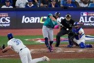 Double plays and errors send Mariners to first Game 7 still seeking their World Series debut