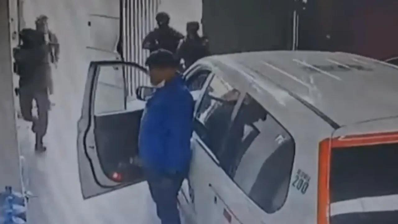 VIDEO | Así cayeron los 13 ladrones que intentaban desvalijar una bodega en medio de la noche en Bogotá