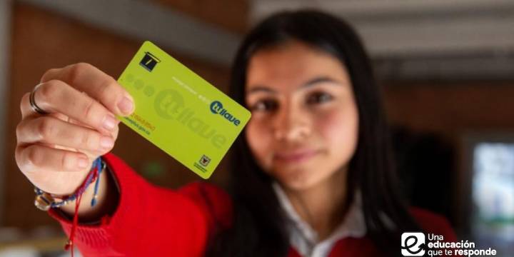 Estudiantes en Bogotá recibirán pasajes gratis de TransMilenio y transferencias para subsidio de transporte escolar: así puede reclamarlos