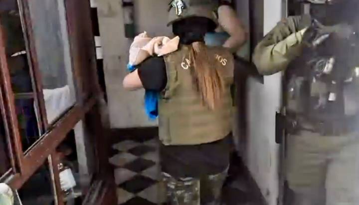 Bebé de 3 meses sustraída por su madre en Viña del Mar fue hallada en buenas condiciones en una casa de Quinta Normal