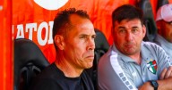 DT de Palestino arremete contra el árbitro tras la caída ante la U: “La mano existió, pero decidió no sancionar”
