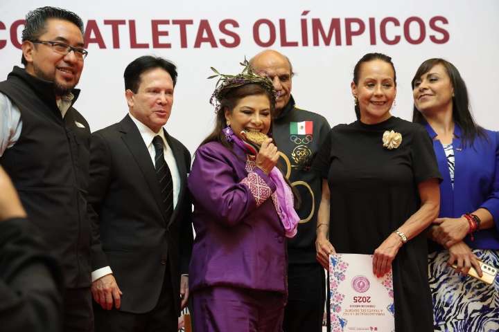 Convoca Brugada a atletas olímpicos a ser embajadores de la paz en zonas marginadas