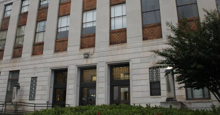 Operations cease at Danville federal courthouse as push fails for security upgrades