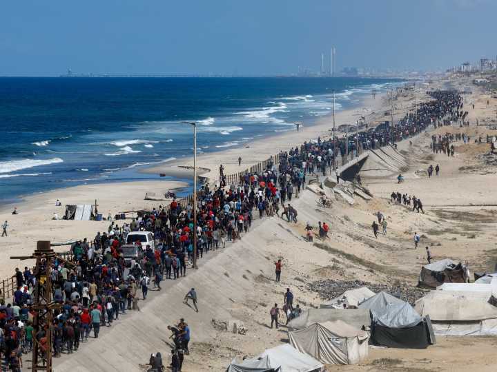 El Ejército de Israel anunció el inicio del alto el fuego en Gaza y comenzó a retirar sus tropas