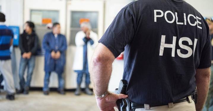 El condado de Los Ángeles declara estado de emergencia ante redadas de ICE