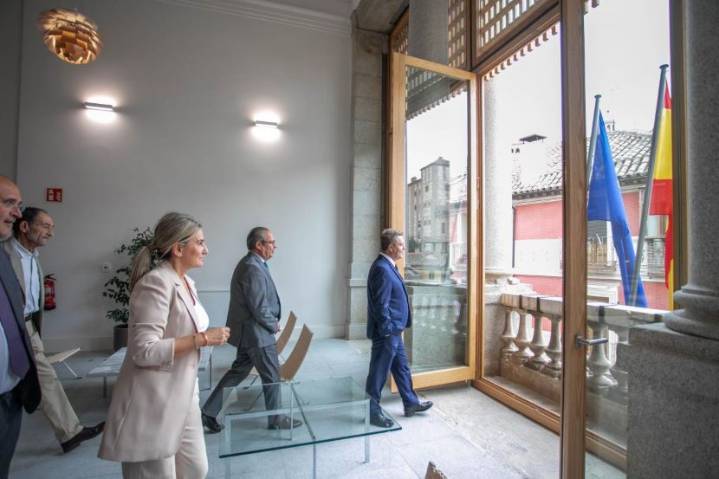 García-Page reivindica el “principio de igualdad” en la financiación autonómica y augura “una dura pelea” si se gestionan privilegios con “algunas comunidades” El jefe del Ejecutivo castellanomanchego