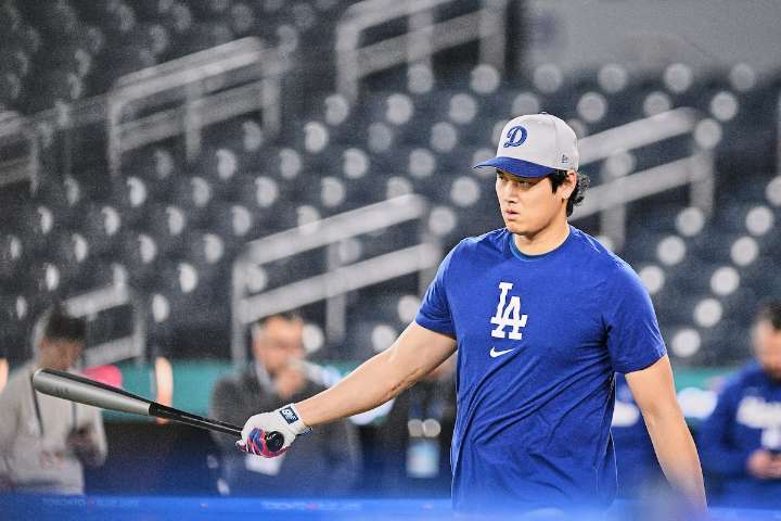 The Dodger’s Shohei Ohtani just played the greatest MLB game. Is he better than Babe Ruth?