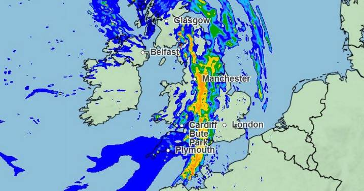 Met Office issues 30-hour Storm Amy wind warning with gusts of 80mph to hit UK