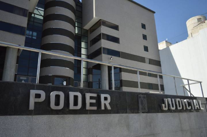 La Federación de Colegios de Abogados rechazó el proyecto para reducir la feria judicial