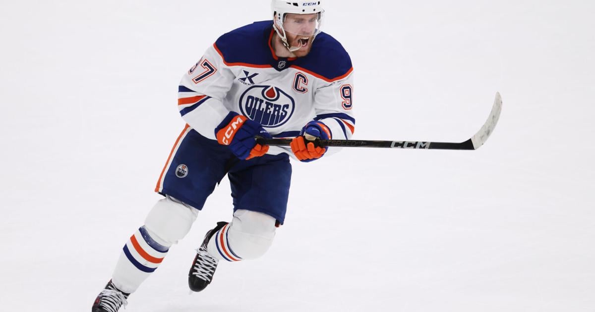 McDavid signs two-year, $25 million extension with Edmonton Oilers