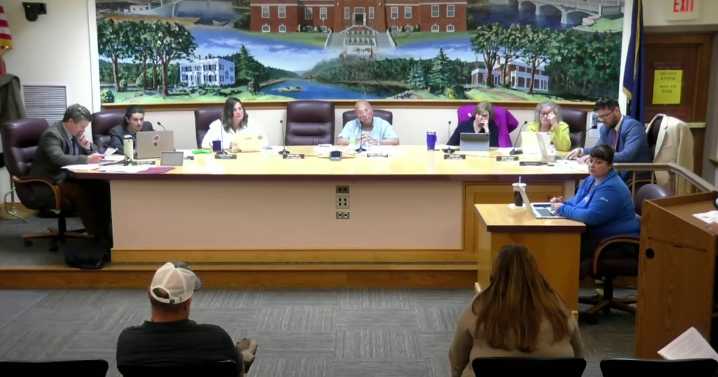 Ellsworth council votes to return proceeds of foreclosure to previous owner