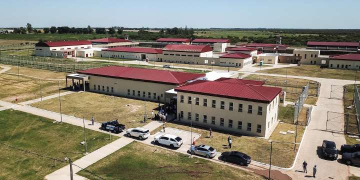 Dictaron prisión preventiva para tres personas investigadas por la venta de drogas en dos penales de Santa Fe