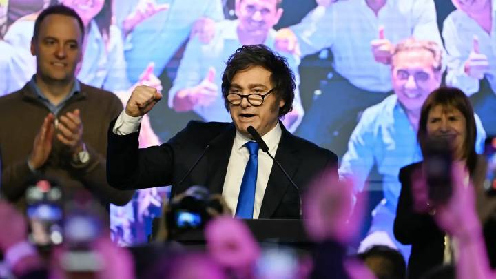 Partido de Javier Milei se llevó aplastante triunfo en las legislativas de Argentina