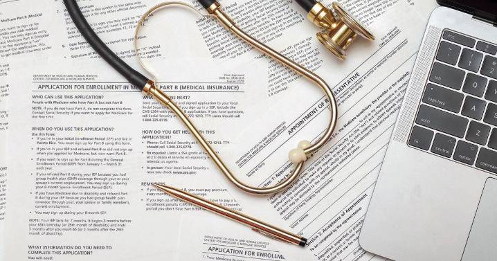 Seniors with Medicare Advantage scrambling as market dramatically shrinks