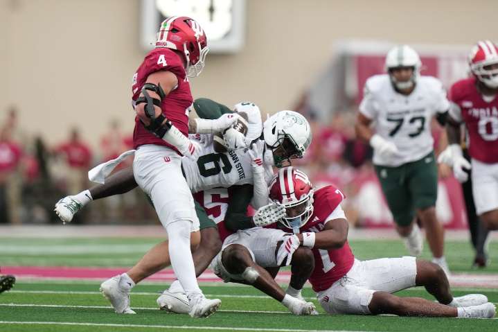 Michigan State shows fight but can’t break losing streak against unbeaten Indiana