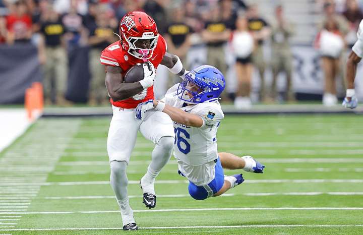 AP: UNLV a long shot for playoff even if it beats Boise State and wins out