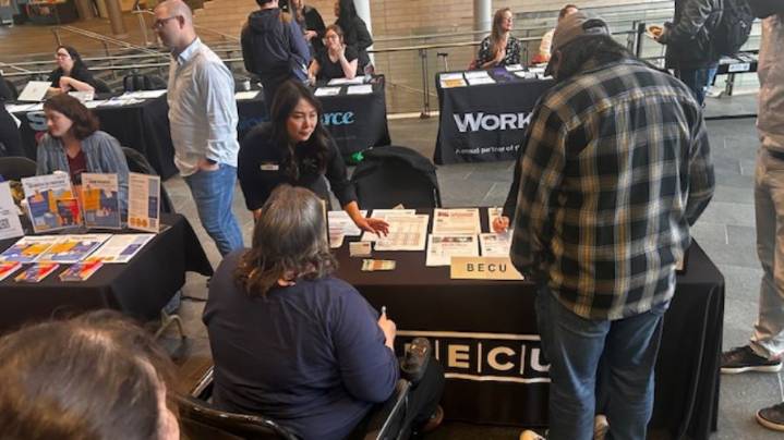 Over 100 people attend Seattle fair for federal workers