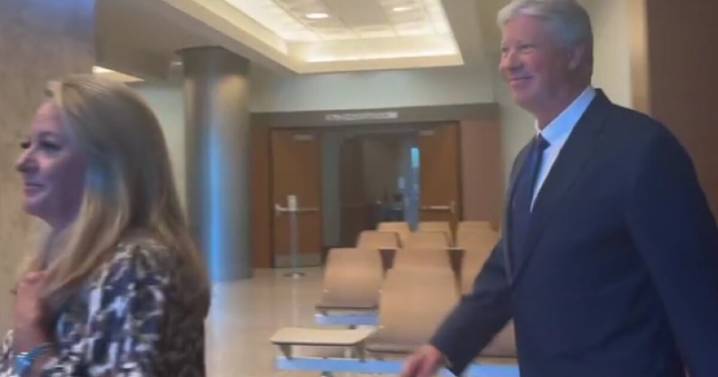 Robert Morris, convicted in child sexual abuse case, now seeks to have victim's lawsuit thrown out