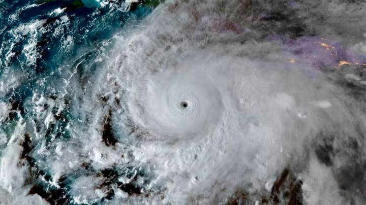 El huracán Melissa golpea Jamaica con furia y amenaza con impactos catastróficos en el Caribe Oriental