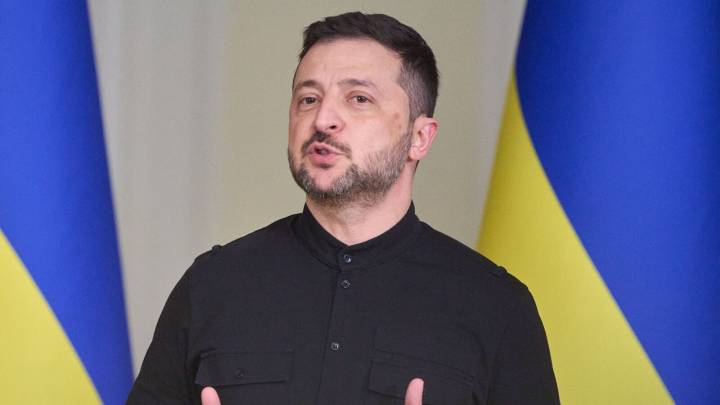 Zelensky warns: Russia using world’s distraction to step up attacks on Ukraine