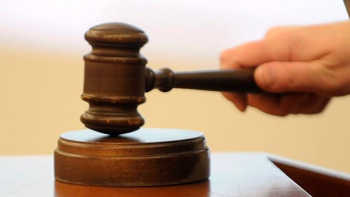 Man awaits trial on allegations he threatened to kill Oakland mayor