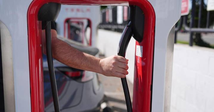 Study finds EVs quickly overcome their energy-intensive build to be cleaner than gas cars