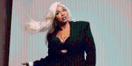Lizzo es demandada por canción que alude a Sydney Sweeney