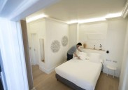 El Gobierno Vasco y los registradores se alían para estrechar el cerco a los pisos turísticos ilegales ofertados en Airbnb o Booking