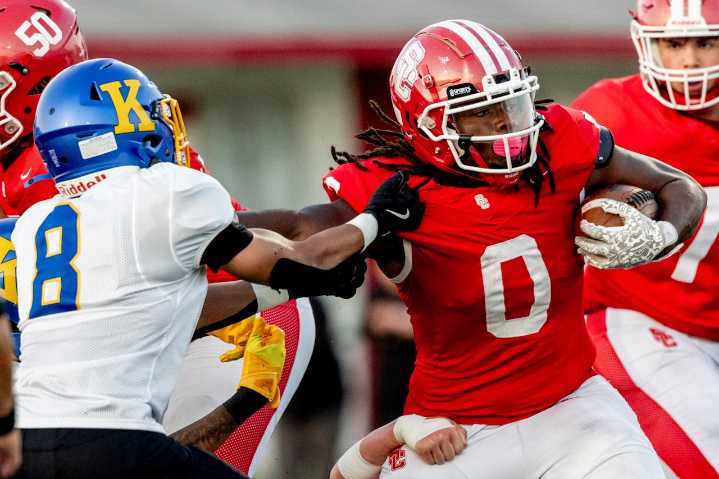 VOTE: Honoring our standout Flint-area Football players from Week 8
