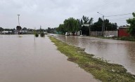 Tormenta en Bahía: agua en las casas, autos encajados e incidentes de tránsito