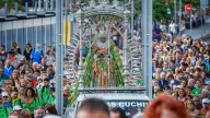 La Virgen de Candelaria abandona la Basílica para poner rumbo a Santa Cruz de Tenerife