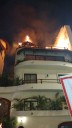 Bomberos de Playa del Carmen sofocan incendio en condominio en zona turística