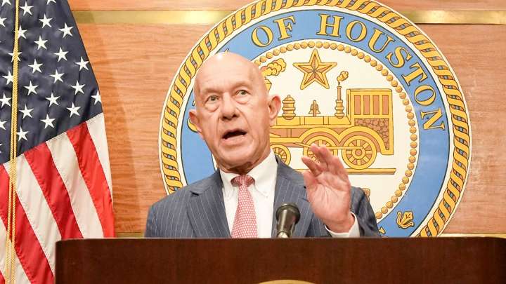 Democratic Houston mayor slams Mamdani, says they're in 'different universes'