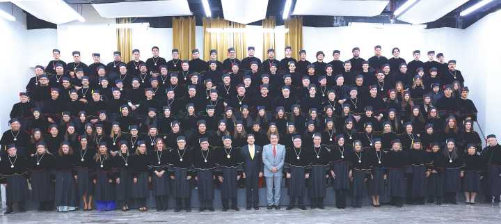 Rinde Santos Guzmán su cuarto informe al frente de la UANL