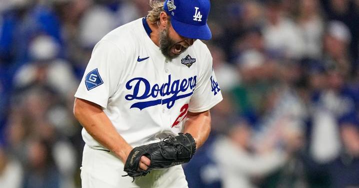 Dodgers produce 18-inning World Series sequel, `The Late, Late Sho'