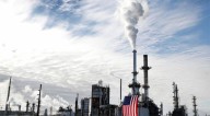 El petróleo de Texas sube un 5.45% tras sanciones de EE.UU. a las grandes petroleras rusas