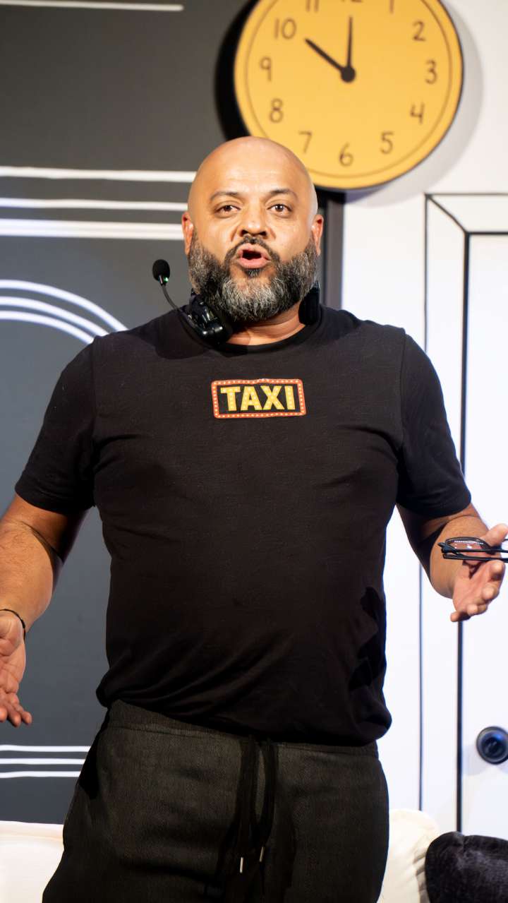 Manuel Mendoza: No pueden perderse la obra “Taxi”