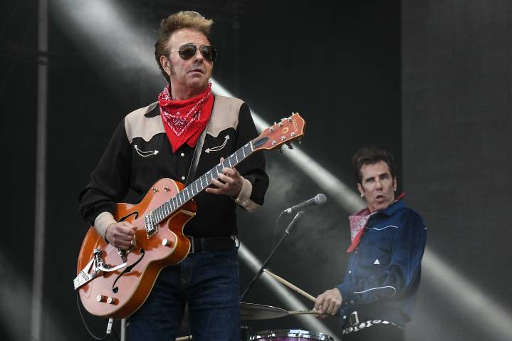 Stray Cats cancels show due to Brian Setzer's health