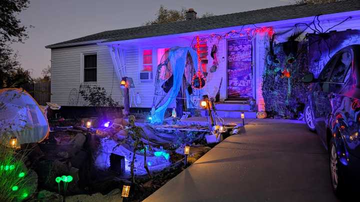 See Reno’s Halloween decorations for 2025’s spooky celebration