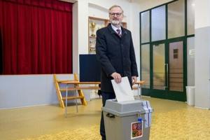 Babis pledges loyalty to Europe as Czech government talks begin